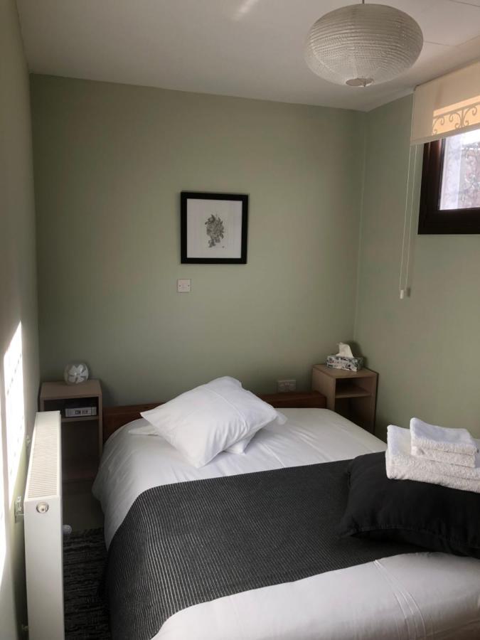 Diamond Stone Wooden Guest House Chandria Buitenkant foto