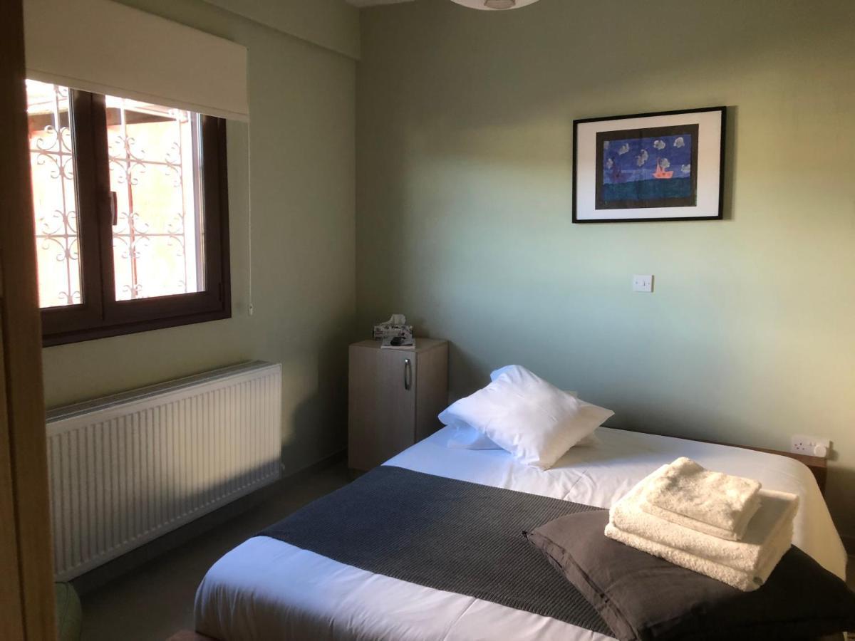 Diamond Stone Wooden Guest House Chandria Buitenkant foto